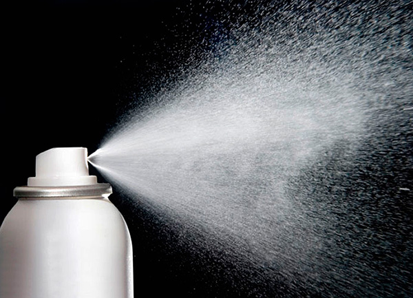 Salah satu kelebihan utama racun serangga aerosol ialah keupayaan untuk memusnahkan lipas dengan cepat di sebuah apartmen dengan bantuan mereka, walaupun dalam kes yang paling maju.