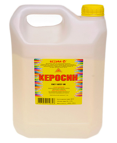 Deși kerosenul este încă un remediu destul de popular pentru a scăpa de păduchi, trebuie folosit cu precauție extremă.