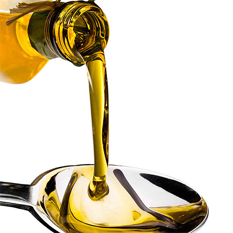 Om een ​​kerosinemengsel te bereiden om luizen te doden, heb je olijfolie of andere plantaardige olie nodig