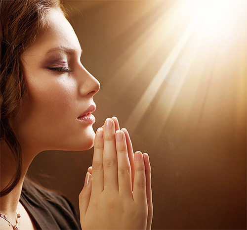 Modlitba za zbavení se vší má úplně jinou povahu než spiknutí
