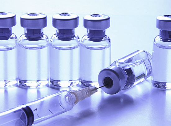 พิษของตัวต่อเป็นพื้นฐานของวัคซีนบางตัวที่ใช้เพื่อลดความไวของร่างกายมนุษย์ต่อเหล็กในต่อมไทรอยด์