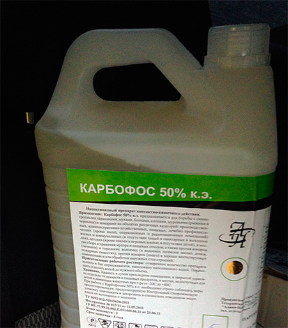 Karbofos este destul de eficient împotriva gândacilor, dar are un miros puternic neplăcut.
